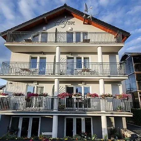 Pokoje Goscinne Hafen Guesthouse - Wladyslawowo Exterior photo
